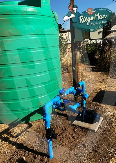 Instalación de estanques para reserva de agua en Chile
